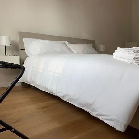 Spazio Perlasca 2 - *