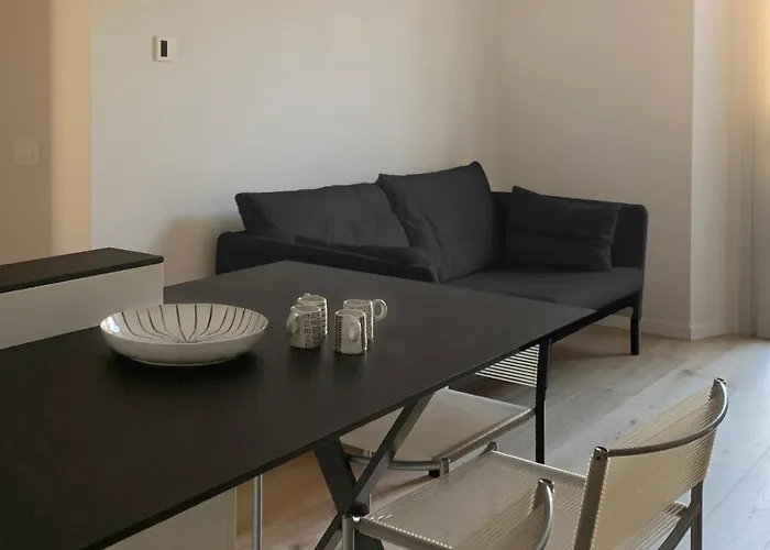 Spazio Perlasca 2 -