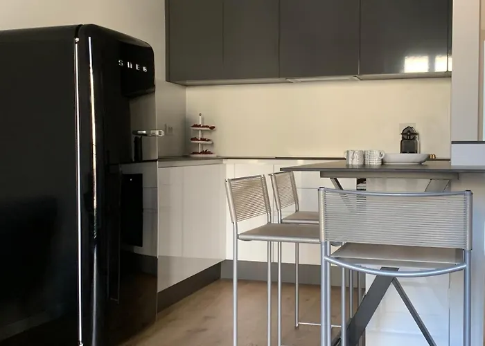 Spazio Perlasca 2 - * Cernobbio